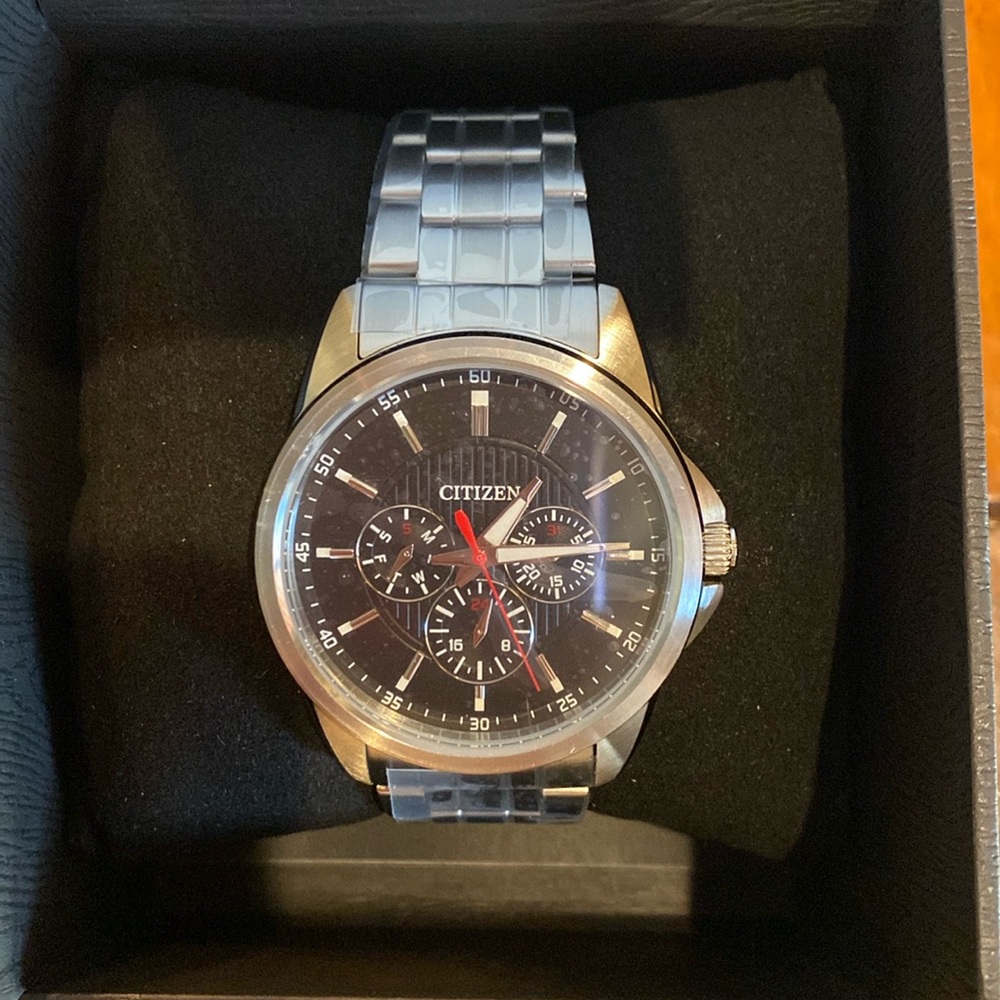 Men’s Citizen watch new in box